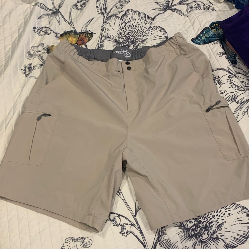 XL Reel Life Cargo shorts